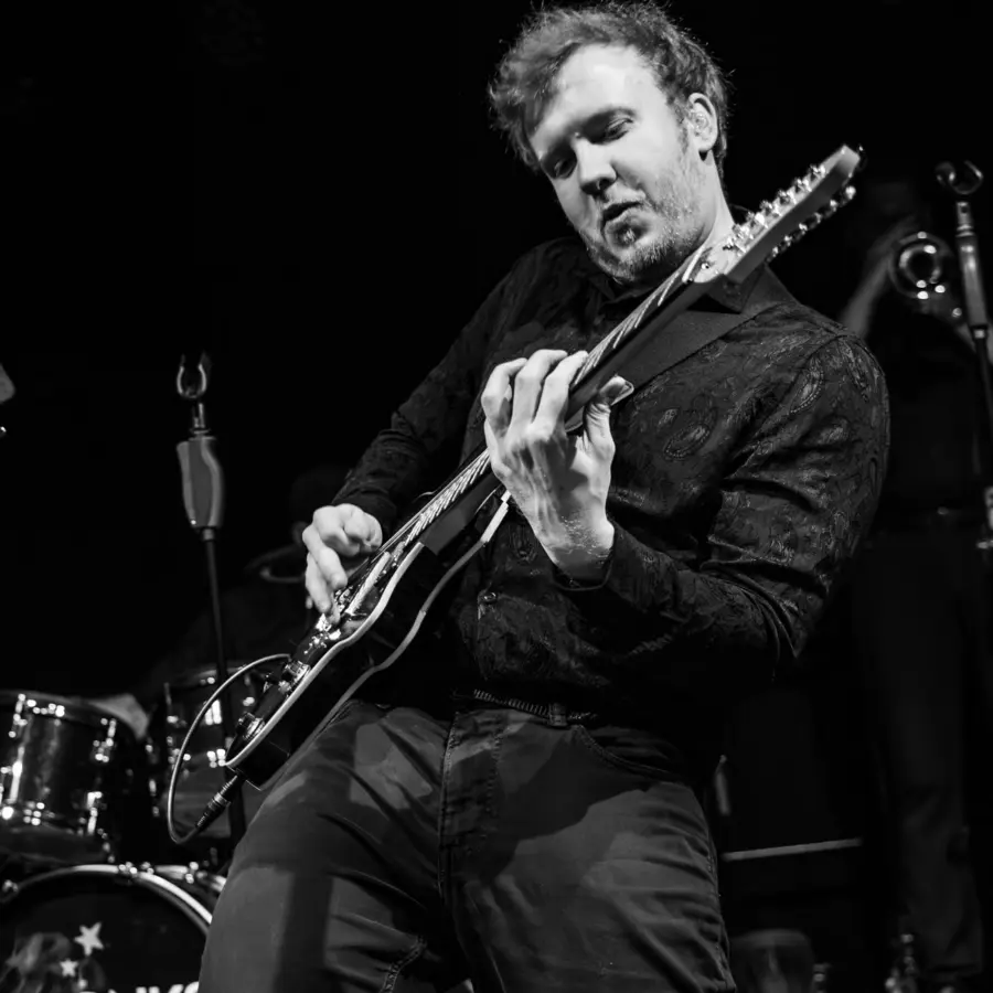 Simon Kramer – Gitarre
